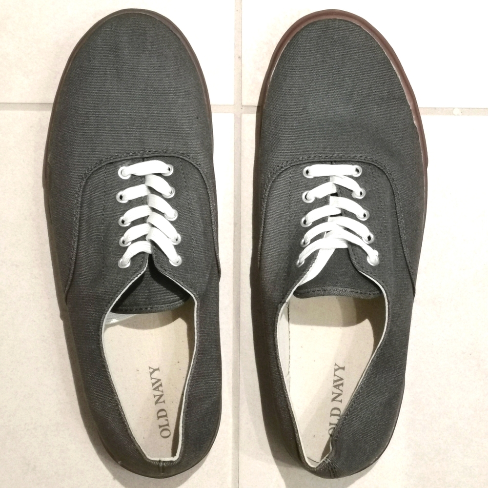 New old Navy Oxford Sneakers 12
